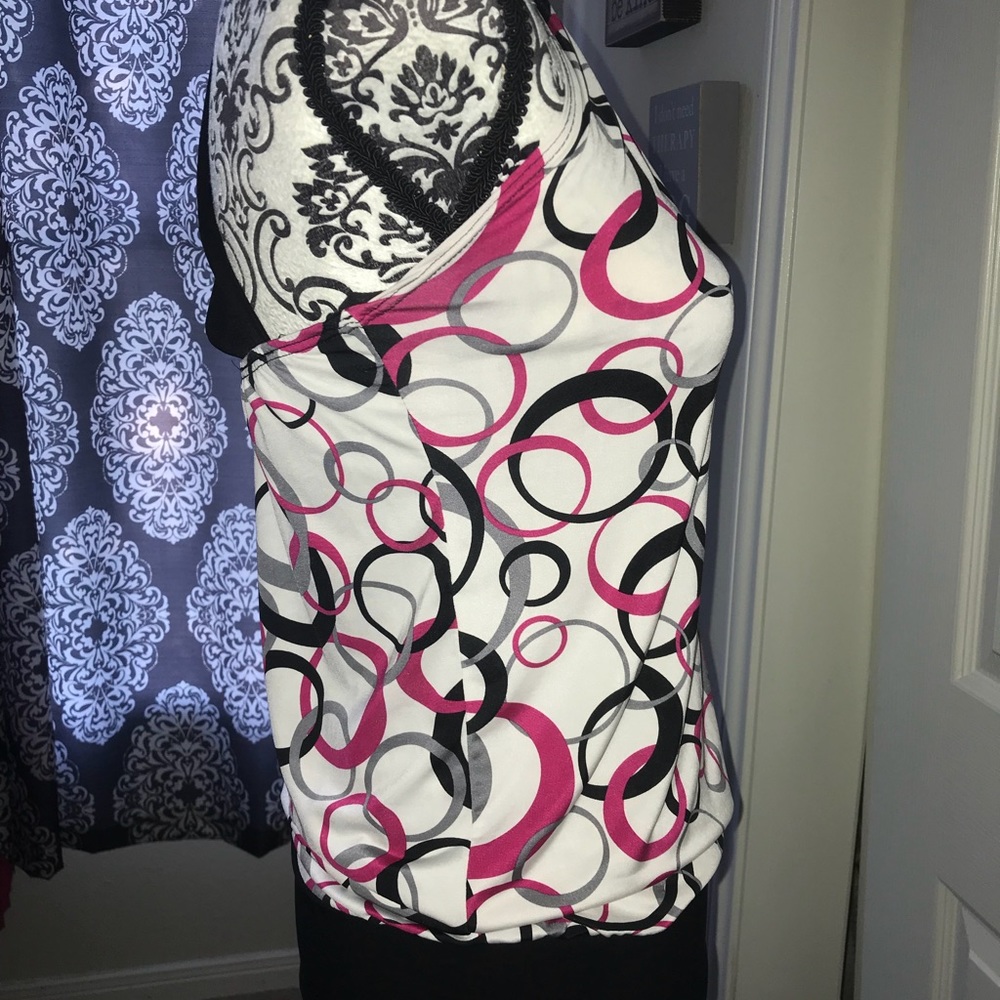 Patterned halter top - Picture 2 of 8